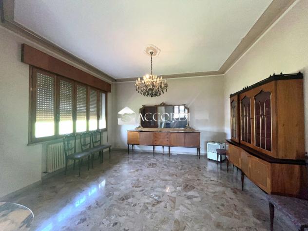 CASA INDIPENDENTE di 5 vani e di 300 mq (MARENO DI PIAVE) rif. GG80 - Foto 11