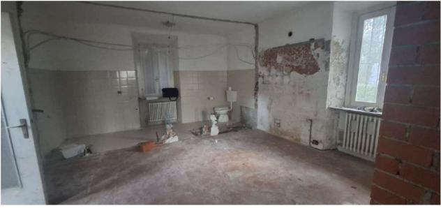 326/2025 U VA - Casa indipendente al rustico in asta a Sesto Calende - Foto 15