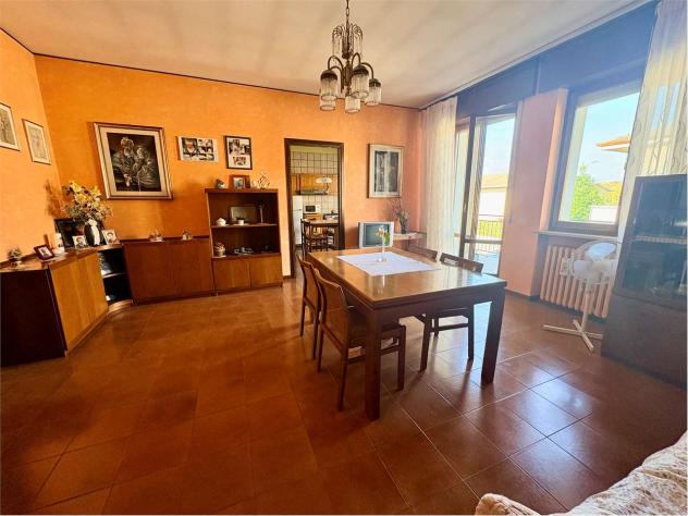 V005550 - APPARTAMENTO TRILOCALE CON DUE BAGNI E GARAGE IN ZONA MADONNA DEL POPOLO A VILLAFRANCA - Foto 11