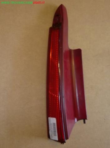 FANALE POST.S.(parte sup.) CITROEN C4 (B5) 5 porte / Coupe'  Parti elettriche  Fanaleria  Fanali  Fanale post. sx. CITROEN - C4 5 porte / Coupe - 01-0