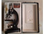 Microscopio Didattico o da collezione etichettato Microscope
