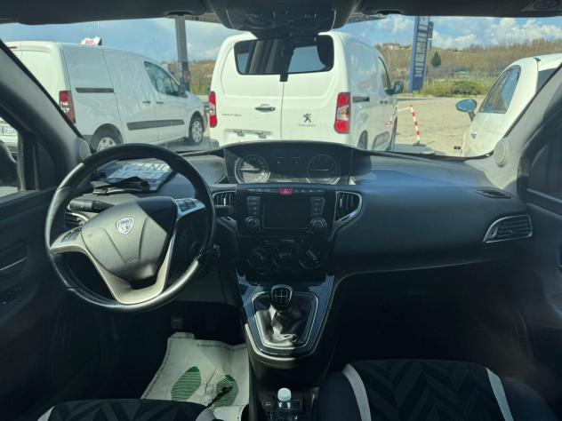 Lancia Ypsilon 1.3 MJT 16V 95 CV 5 porte S&S Silver - Foto 5