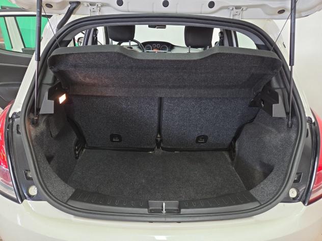 Lancia Ypsilon 1.2 69cv Elefantno - Foto 7