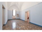 Dimora storica con garage e terrazzo