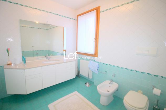 APPARTAMENTO di 5 vani e di 141 mq (VITTORIO VENETO) rif. AA65_16 - Foto 11