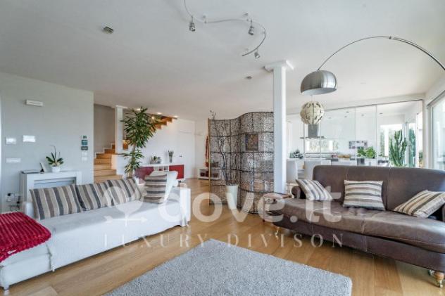 Villa di 380 m² con più di 5 locali e box auto in vendita a Colverde - Foto 18