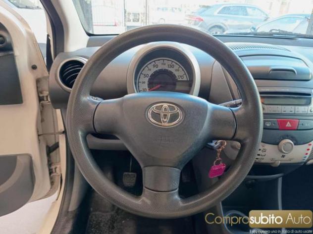 TOYOTA Aygo 1.0 12V VVT-i 5 porte Lounge rif. 23802140 - Foto 10