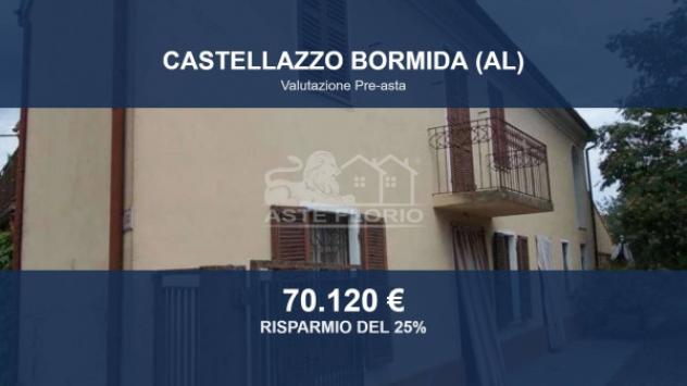 Immobile in asta di 270 m² con più di 5 locali e box auto in vendita a Castellazzo Bormida