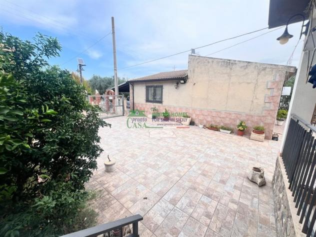 Rif: 2557 - Villetta indipendente con ampio giardino, garage e pertinenze – Contrada Deserto, Comiso - Foto 6