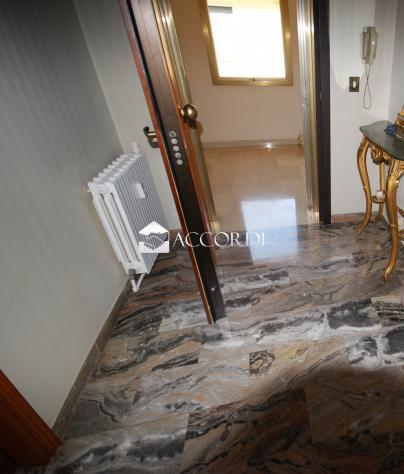 APPARTAMENTO di 5 vani e di 130 mq (VENEZIA) rif. RM160_4 - Foto 4