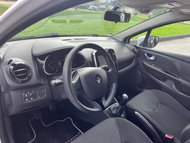 Renault Clio 1.2 75CV Exclusive Neopatentati - Foto 9