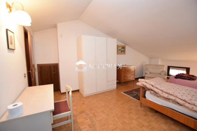 CASA INDIPENDENTE di 4 vani e di 252 mq (MONTEBELLUNA) rif. AS530 - Foto 15