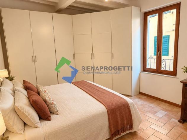 SIENA CENTRO STORICO – CONTRADA DEL BRUCO | APPARTAMENTO RISTRUTTURATO CON SOPPALCO - Foto 2