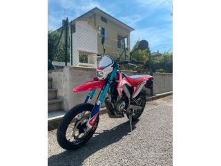 Moto Vent derapage 125 4T