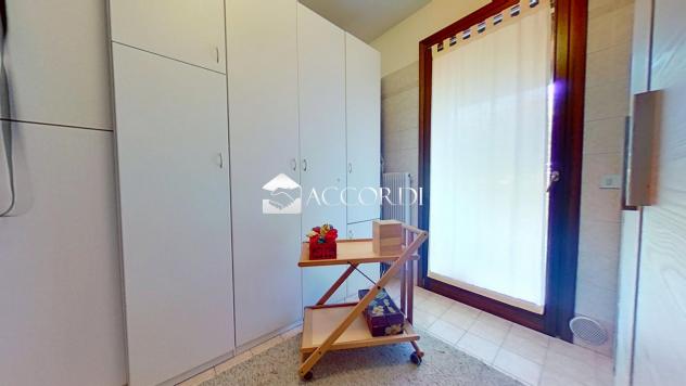 VILLA A SCHIERA di 5 vani e di 190 mq (MONTEBELLUNA) rif. DG368 - Foto 19