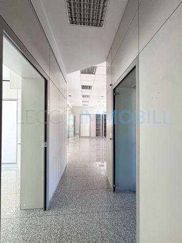 "L'UFFICIO CHE APRE LE PORTE" - Foto 13
