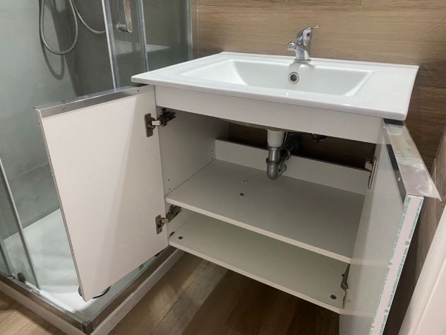 DISPONIBILE DA SUBITO SINGOLA ARREDATA CON BAGNO PRIVATO IN V.SAFFI ANGOLO V.VEN - Foto 7