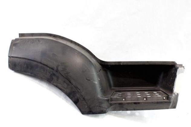 504047582 PEDANA SCALINO SALITA ANTERIORE DESTRA IVECO STRALIS RICAMBIO USATO RIPARATO DA VERNICIARE