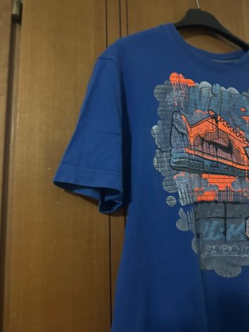 T-shirt Nike Grafica Urban / Graffiti - Blu Elettrico - Foto 3