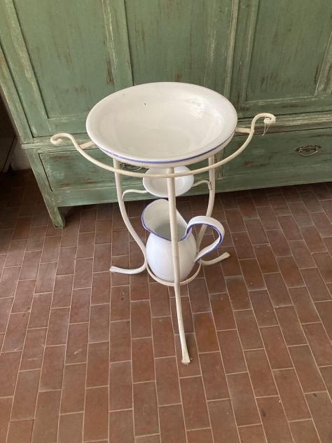 Toilette ferro battuto