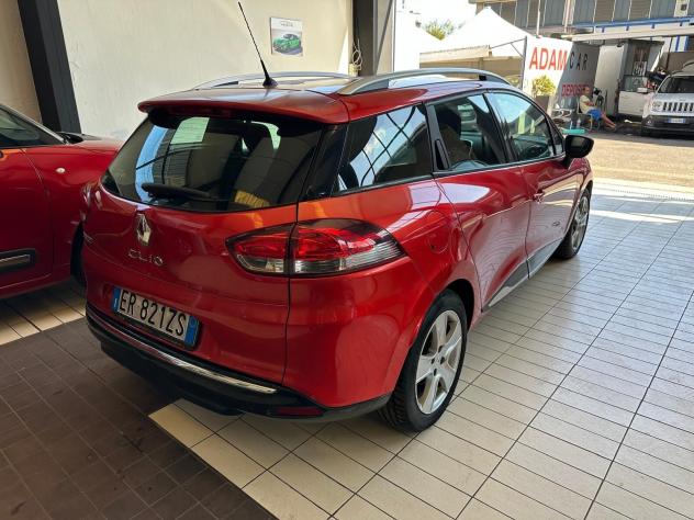 Renault Clio Sporter 1.2 75CV Wave - Foto 4