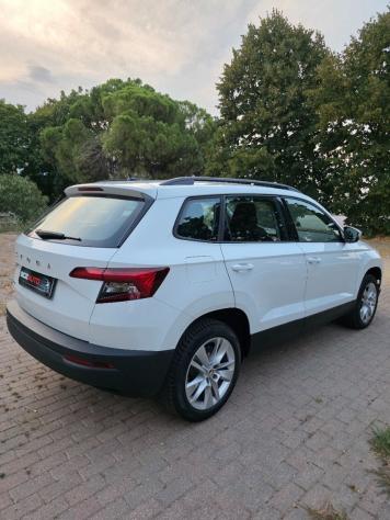Skoda Karoq 1.6 TDI DSG Executive - Foto 5