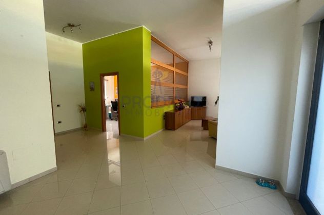Comodo appartamento uso ufficio in vendita a Bisceglie - Foto 8