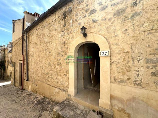 Rif. 9664 - Caratteristica casa in pietra