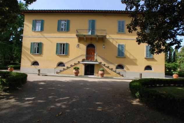 Villa in vendita a Santa Maria a Monte 1463 mq Rif: 895793