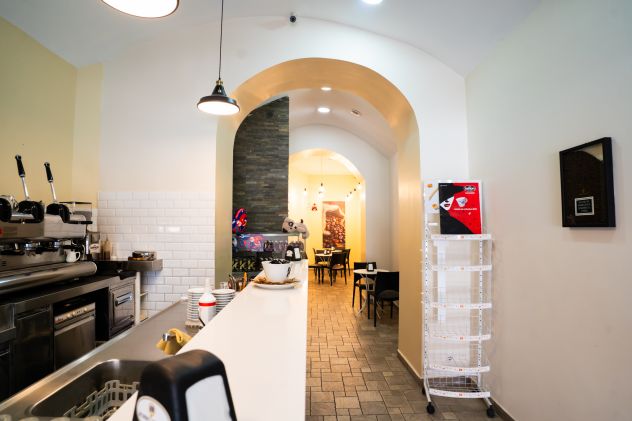 Cicciano centro – bar-caffetteria attrezzato in cessione