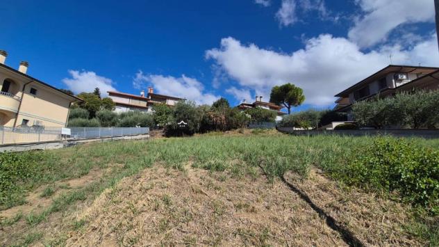 CALCINELLI: Lotto edificabile esclusivo in zona residenziale ? calcinelli di saltara-
nella tranquilla e rinomata zona residenziale di calcinelli di - Foto 4