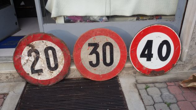 CARTELLO STRADALE VINTAGE LIMITE 30 KM/H - Foto 3