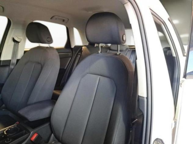 AUDI Q3 35 TDI S tronic Business rif. 24121643 - Foto 7