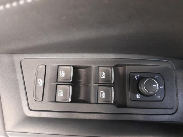 Volkswagen T-Roc 2.0 TDI SCR Style DSG - Foto 9