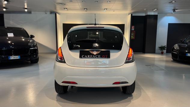 LANCIA YPSILON 1.2 69CV 5p - 2016 - Foto 5
