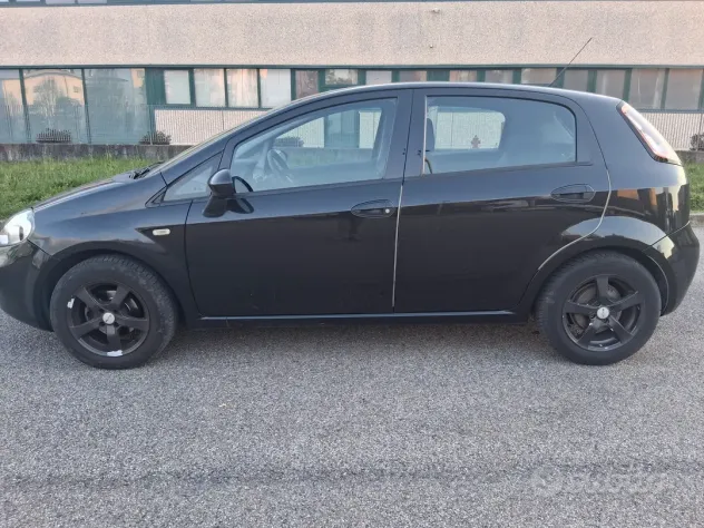Fiat Punto 1.3 MJT II S&S 85 CV 5 porte ECO Easy - Foto 10