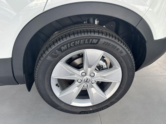Volvo XC40 XC40 B3 automatico Essential - Foto 5