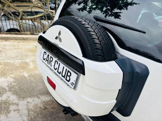 Mitsubishi Pajero 3.2 DI-D 200cv Aut. 7p.Instyle Full - Foto 7