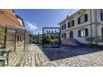 VILLA di 15 vani e di 800 mq (BAGNI DI LUCCA) rif. 3468