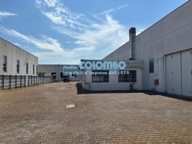 Immobile di 2400 m² con 3 locali in vendita a Legnano - Foto 8