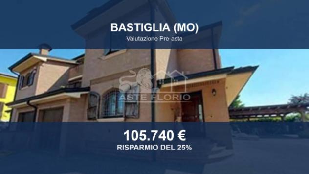 Immobile in asta di 266 m² con più di 5 locali e box auto in vendita a Bastiglia