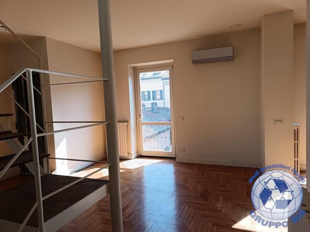 4 locali ultimo piano, appartamento su due livelli in casa d'epoca ristrutturata. - Foto 10