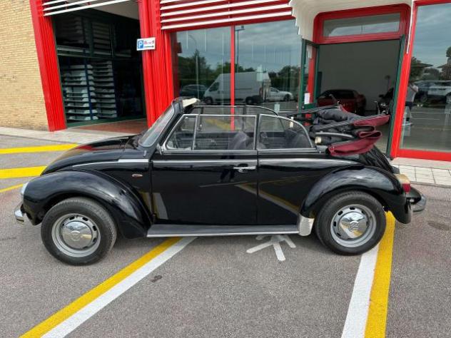 Volkswagen Maggiolino 1303 CABRIO, RESTAURATA COMPLETAMENTE! TARGA NERA! - Foto 3
