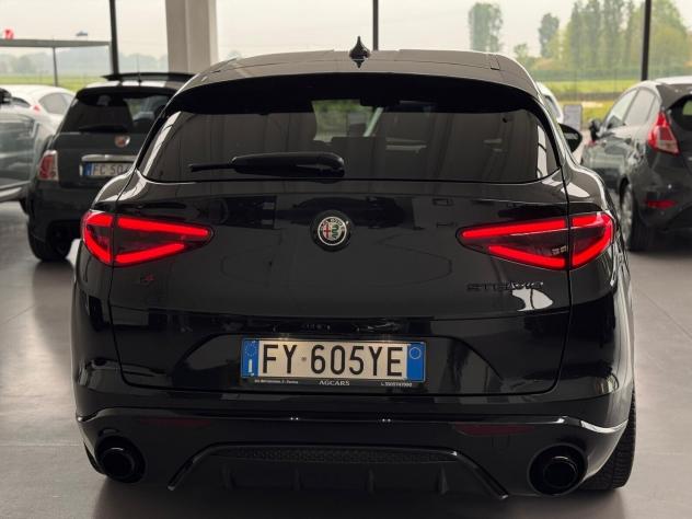 Alfa Romeo Stelvio 2.0 Turbo 280 CV AT8 Q4 Executive - Foto 5