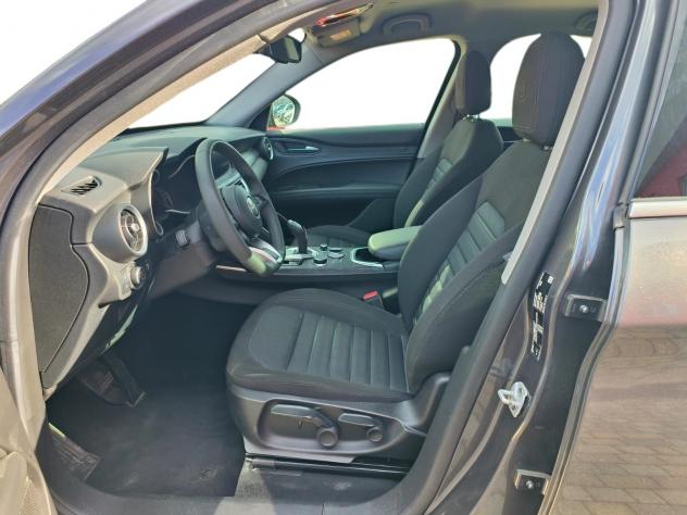 Alfa Romeo Stelvio 2.2 t Business Q4 190cv auto - Foto 8
