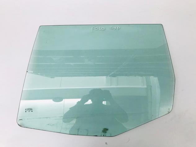VETRO SCENDENTE POSTERIORE SINISTRO VOLKSWAGEN Polo 4° Serie (0109)