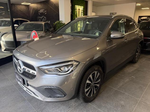 MERCEDES GLA 250DE EQ-POWER PREMIUM 1.3 160CV TETTO NAVI CAM ANNO 2021