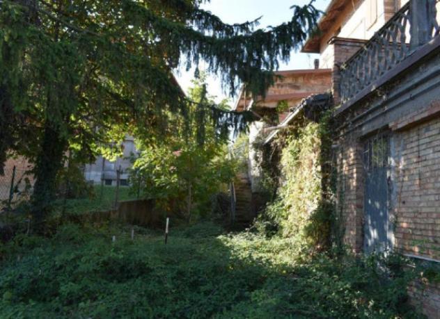Immobile in asta di 627 m² con più di 5 locali e box auto in vendita a Castelvetro di Modena - Foto 3