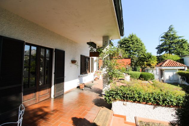 VILLA SINGOLA CON GIARDINO E BOX QUADRUPLO SEGRATE / VILLAGGIO AMBROSIANO - Foto 6