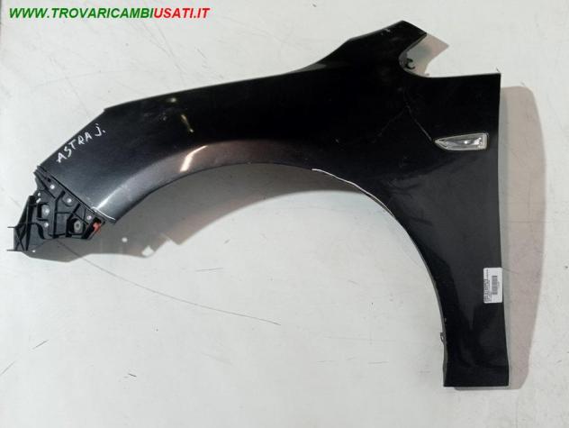 PARAFANGO ANT. SX. GRIGIO MEDIO MET. CON FANALE DIREZIONALE 999-U1309879 Carrozzeria  Lamierati esterni  Fiancate  Parafango ant. OPEL - ASTRA J - 200